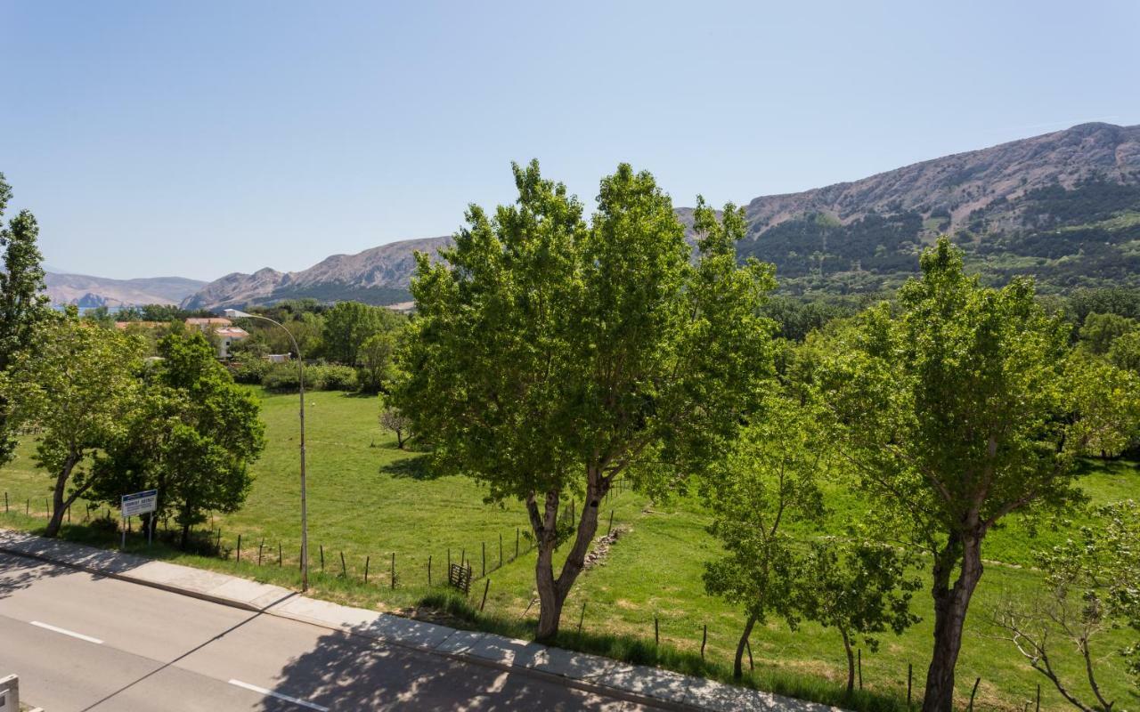 Apartments Dordic Baška Eksteriør billede